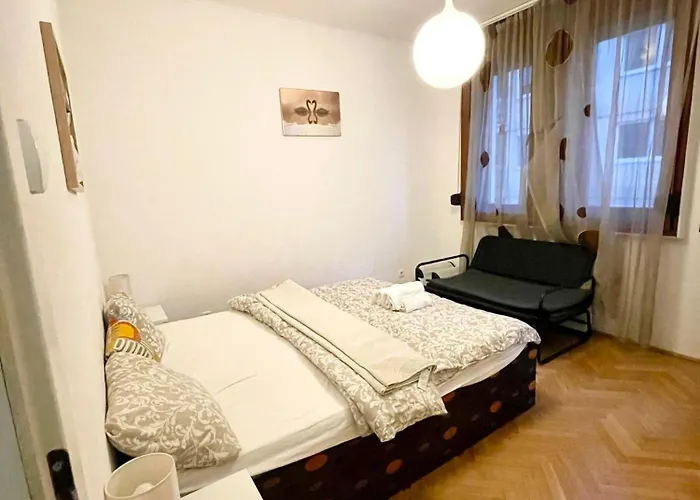 Center Gozsdu Udvar *